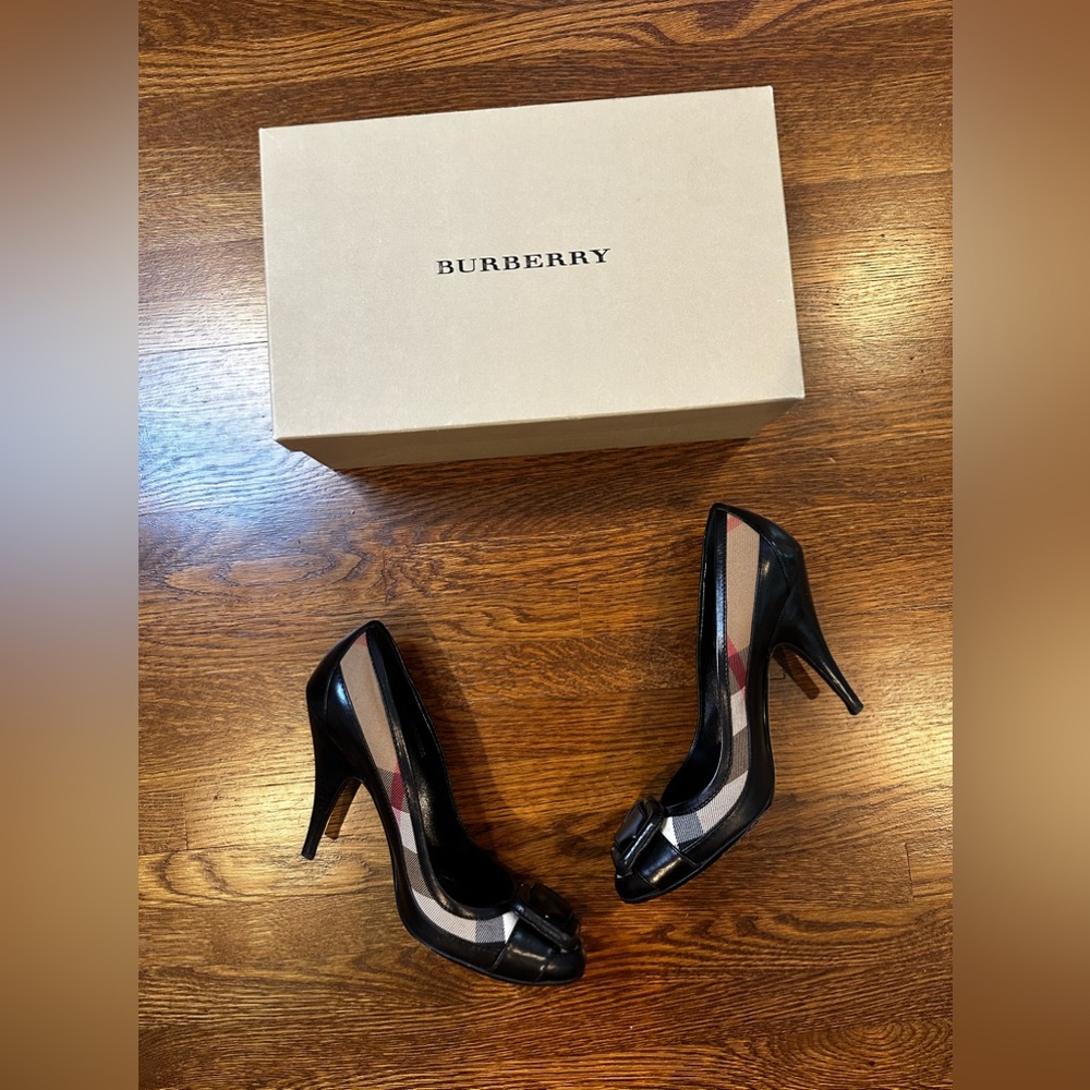 Burberry heels